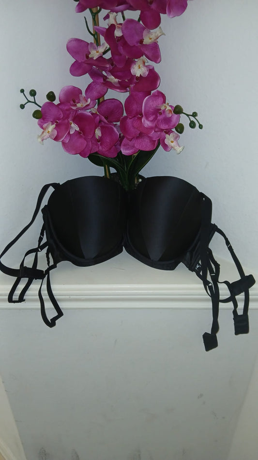 Elegant Black Strapless Push-Up Bra UK 44DD